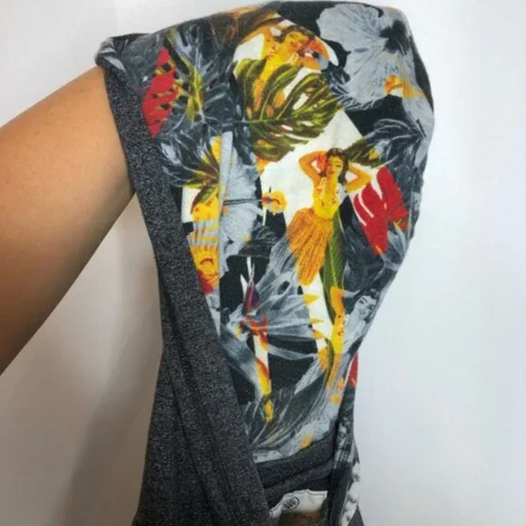 On the Byas Hawaiian Print Lightweight Gray Hoodie, Men's Small - Picture 6 of 8